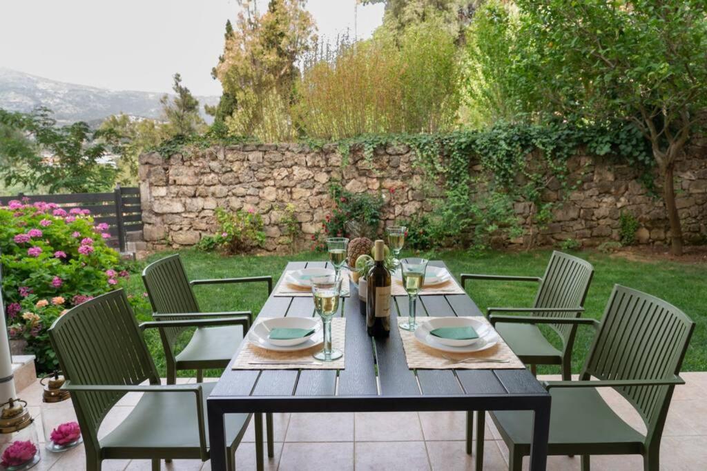 Central & Elegant Suite With Private Garden Argostoli (Kefalonia) Exterior foto